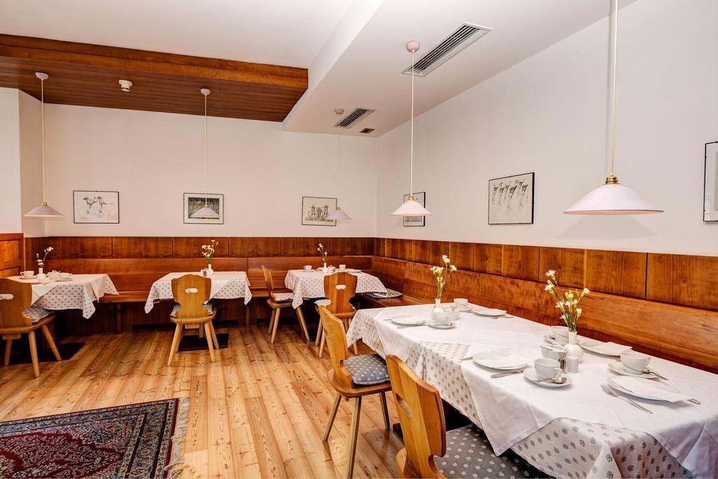 טירולו Garni Hotel Kessler מראה חיצוני תמונה